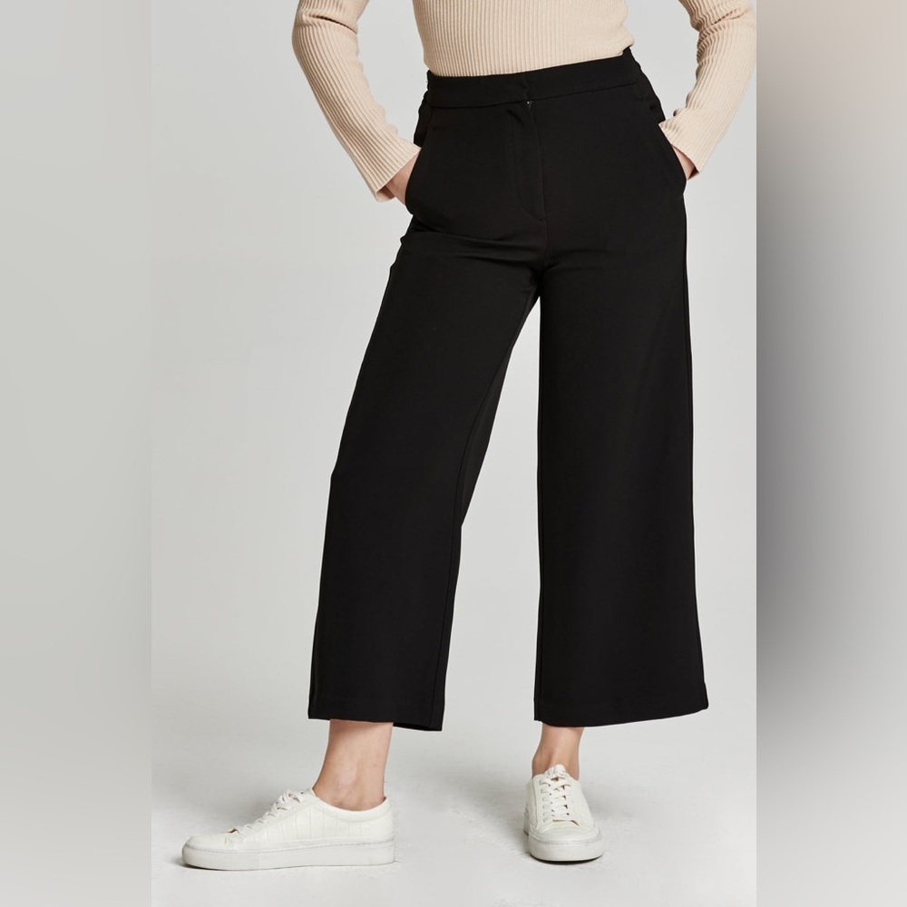D&W Black Wide-Leg Trousers Size XS
